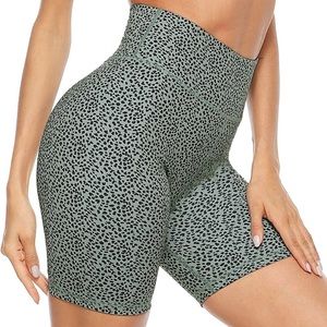 Persit high waisted activewear shorts.  Size medium.